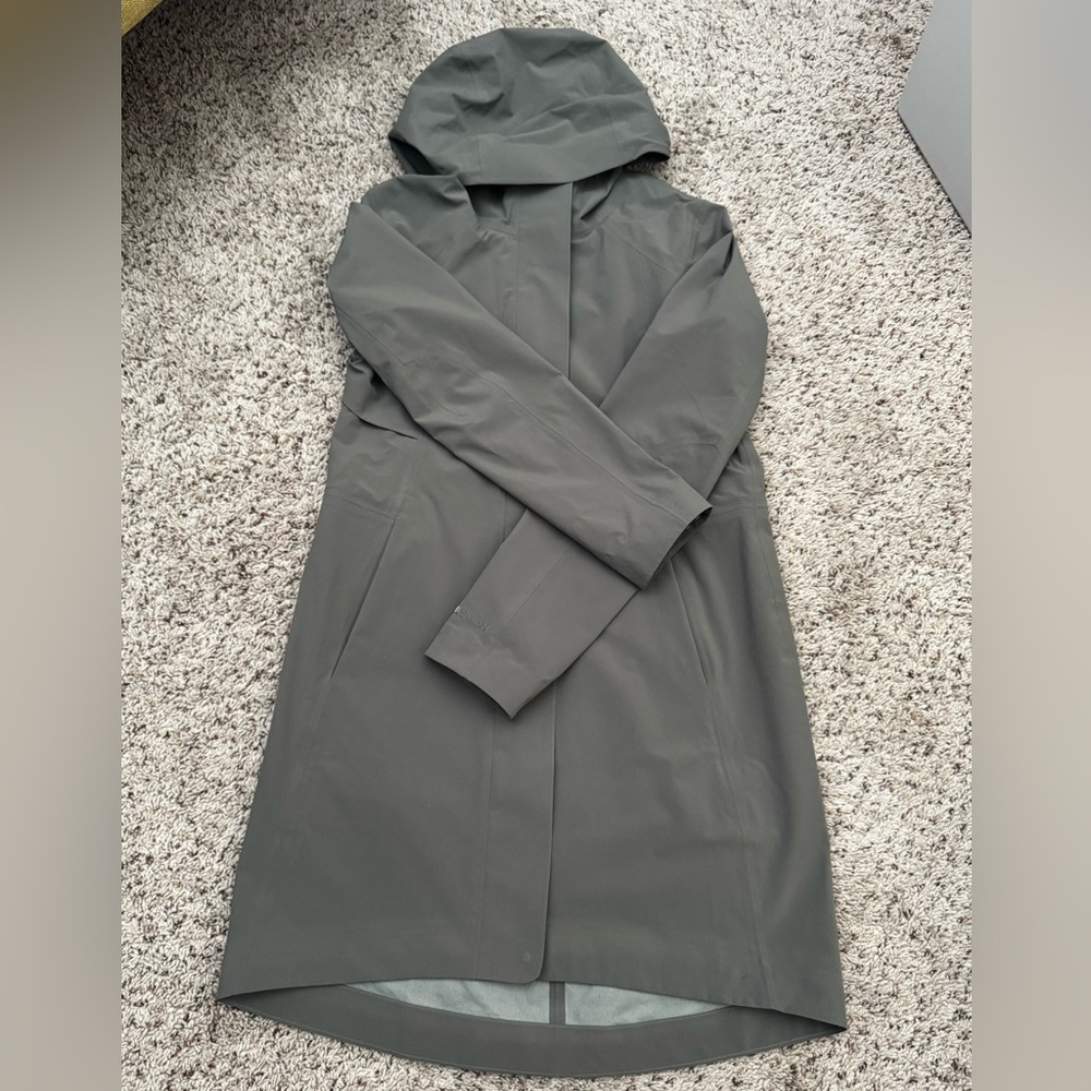 Lululemon Rain Rebel Jacket